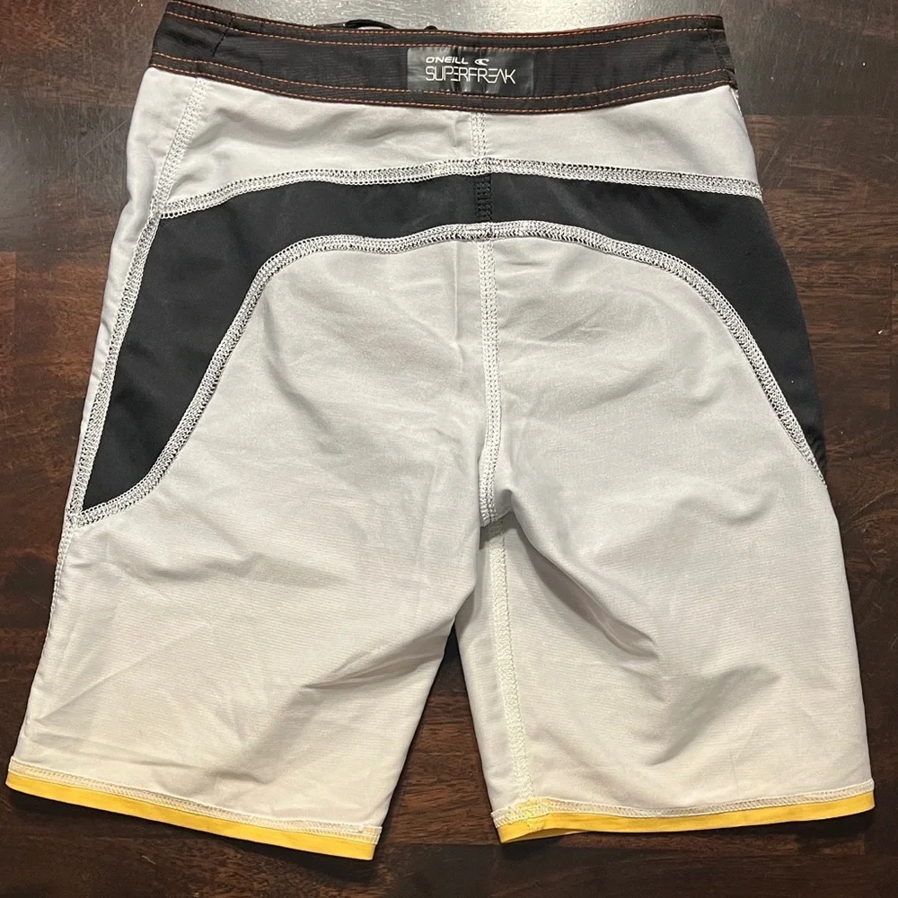 O'Neill Sunset Gradient Board Shorts Size 23